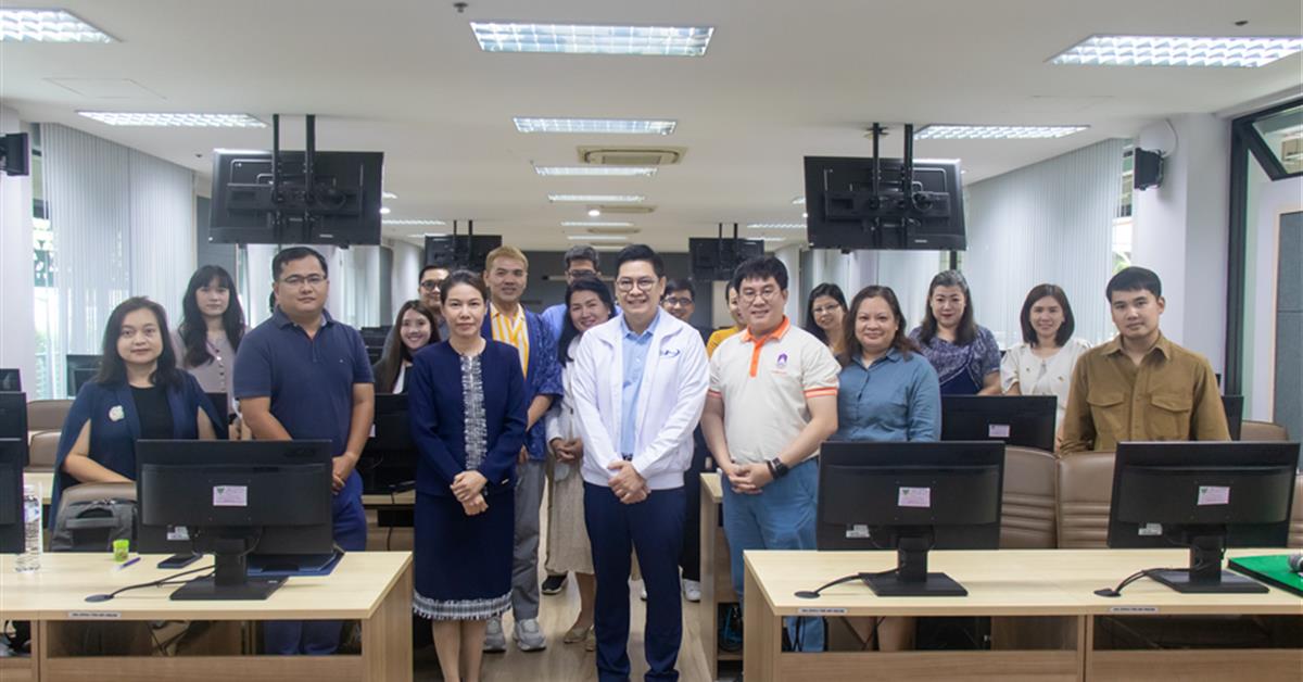 คณะศิลปศาสตร์จัดโครงการพัฒนาอาจารย์ตามกรอบมาตรฐานวิชาชีพ (UP-PSF) “การอบรมเทคนิคการเขียนผลงานเพื่อเตรียมความพร้อมเข้าสู่ Thailand PSF และ UKPSF”